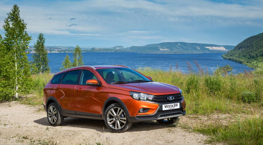  Lada Vesta SW Cross 2017 года  (фото 28 из 48)